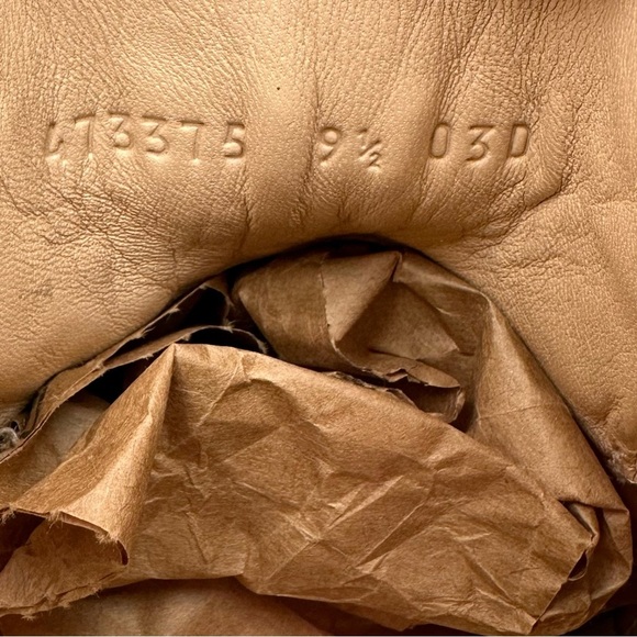 Gucci Men’s Rainbow Bambi Sneakers - Pride Edition 🌈 - Picture 8 of 12